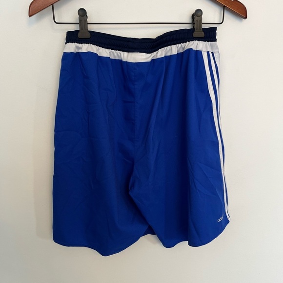 Adidas kid’s Blue Athletic Shorts size medium - Picture 5 of 5